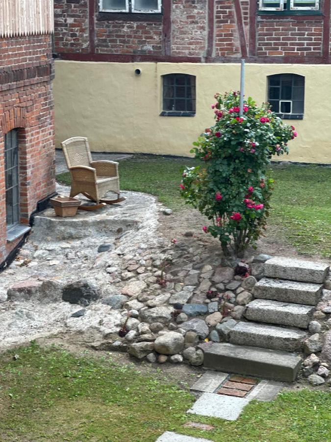 Urlaub In Einer Historischen Wassermuehle An Der Trave Lübeck Exterior foto